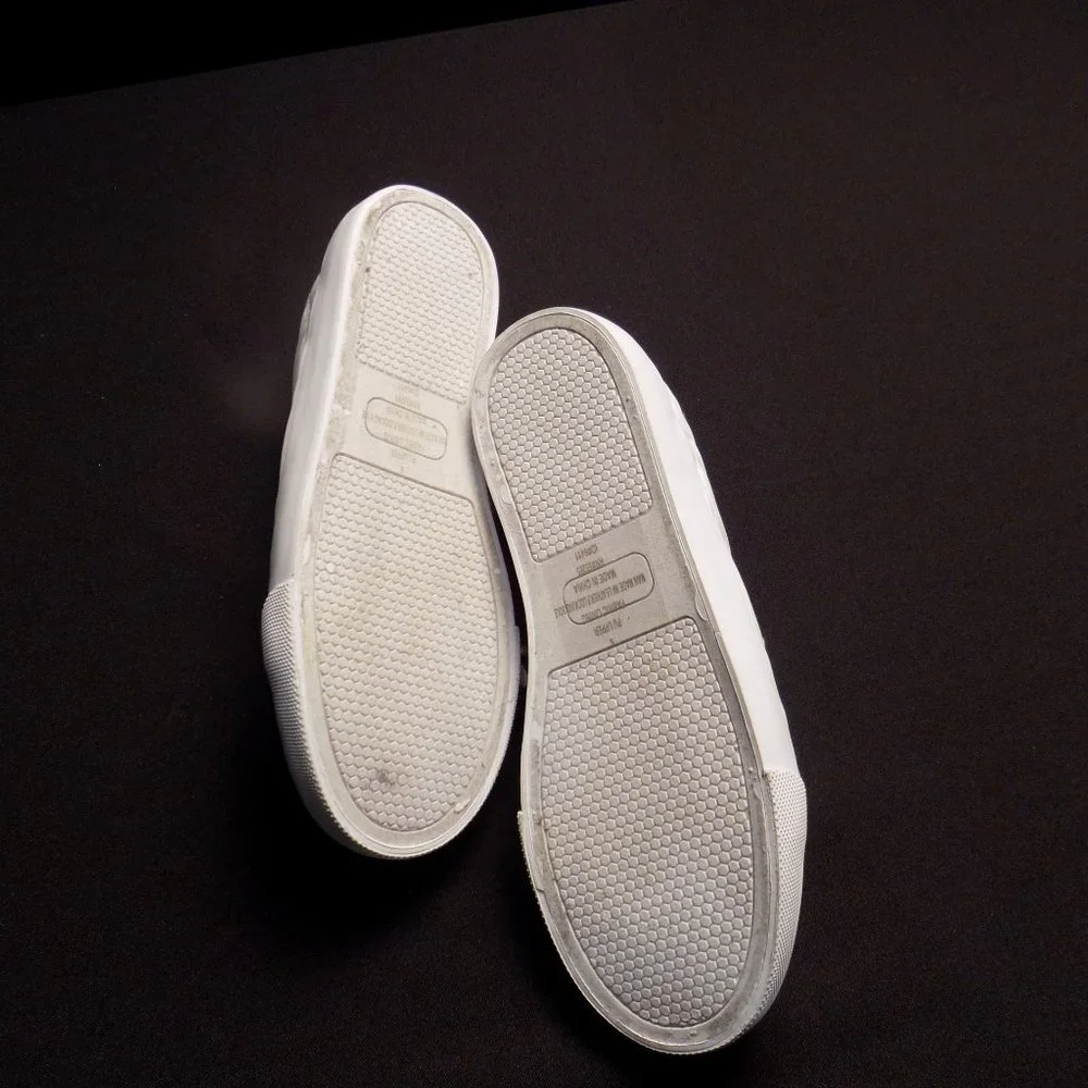 Express Woman's Size 6 Sneakers - Picture 4 of 4